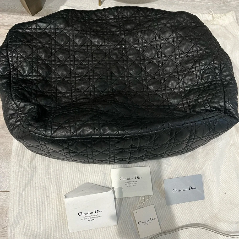 ~~~~ 100% Authentic Christian Dior Black Quilted Shoulder Bag~~~~ - Picture 3 of 11